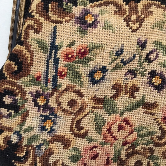 Circa 1920 Petite Point Purse - Picture 2 of 8